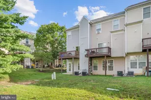 2703 Oak Leaf Ct, Odenton, MD 21113 - Photo 33