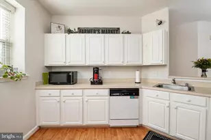 2703 Oak Leaf Ct, Odenton, MD 21113 - Photo 7