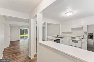 6319 Harris Heights Ave, Glen Burnie, MD 21061 - Photo 5