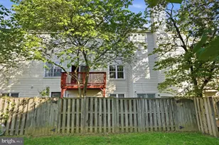 1704 W Bancroft Ln, Crofton, MD 21114 - Photo 29