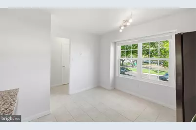 1704 W Bancroft Lane, Crofton, MD 21114 - Photo 5