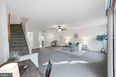 1704 W Bancroft Lane, Crofton, MD 21114 - Photo 9