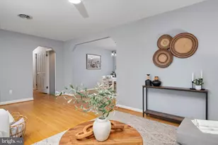546 Center Dr, Severna Park, MD 21146 - Photo 9