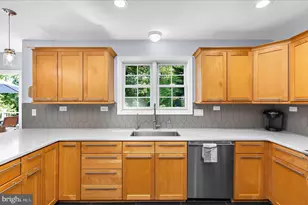 102 Brewer Ave, Annapolis, MD 21401 - Photo 13