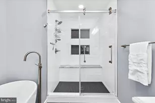 102 Brewer Ave, Annapolis, MD 21401 - Photo 33