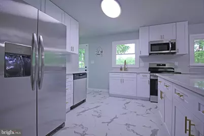 107 Saint Charles Road, Baltimore, MD 21225 - Photo 7