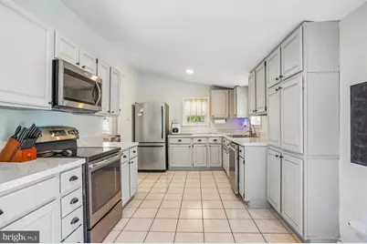 1217 Pine Avenue, Shady Side, MD 20764 - Photo 11