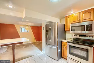 212 Evans St, Glen Burnie, MD 21060 - Photo 19