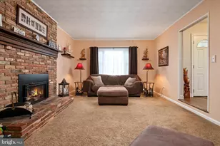 8376 Albacore Dr, Pasadena, MD 21122 - Photo 17