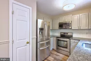 2244 Commissary Cir, Odenton, MD 21113 - Photo 11