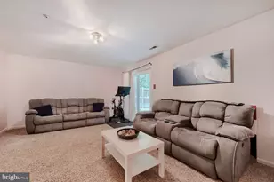 8201 Hillsboro Ct, Pasadena, MD 21122 - Photo 13