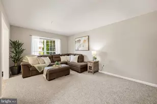 209 Edge Creek Ln, Odenton, MD 21113 - Photo 11