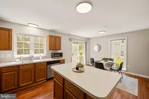 209 Edge Creek Ln, Odenton, MD 21113 - Photo 7