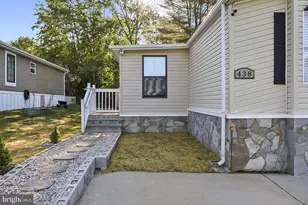 438 Sarah Anne Dr, Lothian, MD 20711 - Photo 3