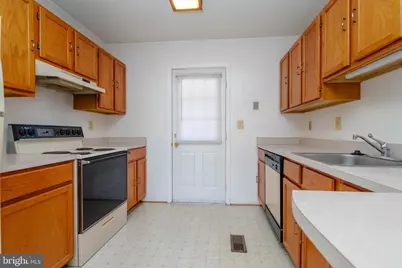7707 Norfolk Road, Glen Burnie, MD 21060 - Photo 13