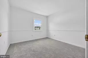 1610 E Bancroft Ln, Crofton, MD 21114 - Photo 29