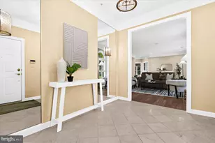 334 Colony Point Pl, Edgewater, MD 21037 - Photo 3