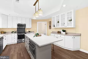 334 Colony Point Pl, Edgewater, MD 21037 - Photo 11