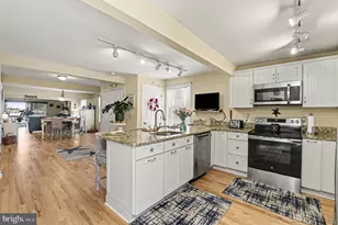 1069 Locust Dr, Pasadena, MD 21122 - Photo 11
