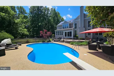6107 Traceys Overlook Road, Tracys Landing, MD 20779 - Photo 13