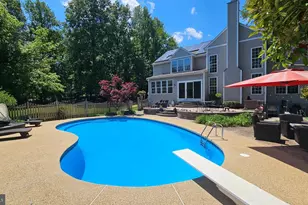 6107 Traceys Overlook Rd, Tracys Landing, MD 20779 - Photo 13