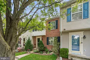 8119 Gray Stone Ln, Pasadena, MD 21122 - Photo 3