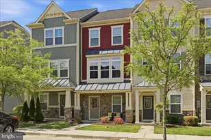 621 Ravenwood Dr, Glen Burnie, MD 21060 - Photo 3