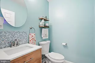 300 Townsend Ave, Brooklyn, MD 21225 - Photo 15