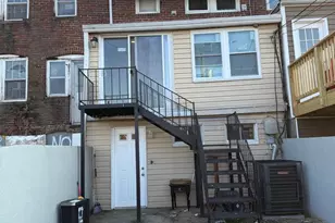 202 W Edgevale Rd, Baltimore, MD 21225 - Photo 3