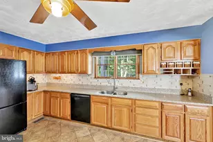 1870 Cedar Rd, Pasadena, MD 21122 - Photo 11