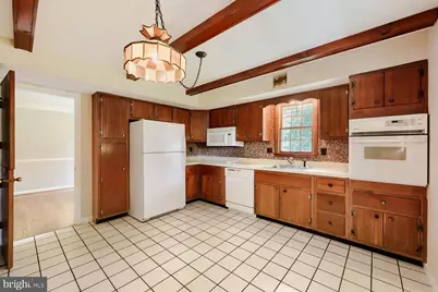 304 Pine Circle, Severna Park, MD 21146 - Photo 9