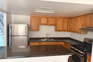 6481 Heritage Hill Dr, Glen Burnie, MD 21061 - Photo 3