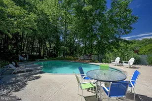 284 Sigma Dr, Harwood, MD 20776 - Photo 3