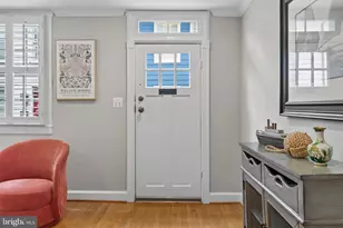 34 Pinkney St, Annapolis, MD 21401 - Photo 9