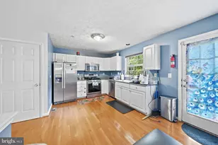 1702 Barnwood Ct, Severn, MD 21144 - Photo 7