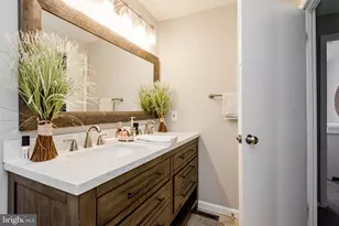8692 Scorton Harbour, Pasadena, MD 21122 - Photo 17