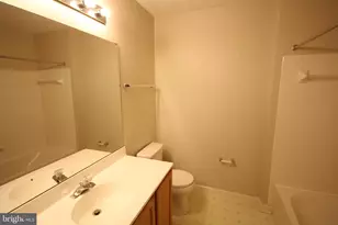 2718 Thornbrook Ct, Odenton, MD 21113 - Photo 9