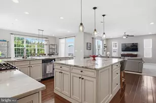 8203 Cottonwood Ct, Severn, MD 21144 - Photo 3