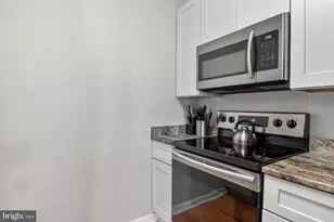 112 Water Fountain Way, Glen Burnie, MD 21060 - Photo 15