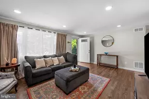 517 Fountain Dr, Linthicum Heights, MD 21090 - Photo 5