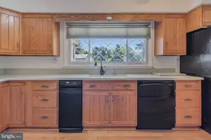 219 Coronet Dr, Linthicum Heights, MD 21090 - Photo 9
