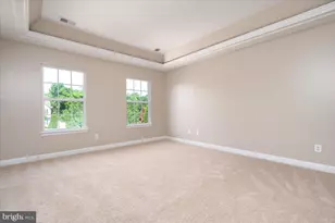 7307 Gardenia Ln, Glen Burnie, MD 21060 - Photo 15