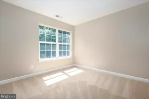 7307 Gardenia Ln, Glen Burnie, MD 21060 - Photo 21