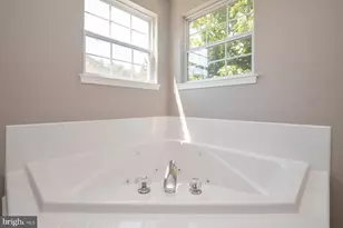 1214 Markham Ln, Pasadena, MD 21122 - Photo 23