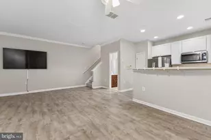 8745 Bright Meadow Ct, Odenton, MD 21113 - Photo 9
