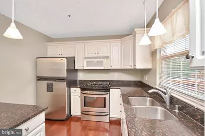 7810 Foxcove Court, Glen Burnie, MD 21061 - Photo 11
