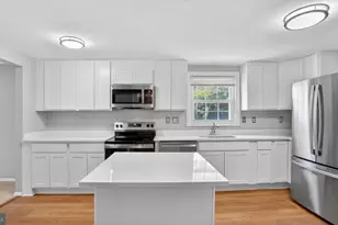 7912 Pepperbox Ln, Pasadena, MD 21122 - Photo 3
