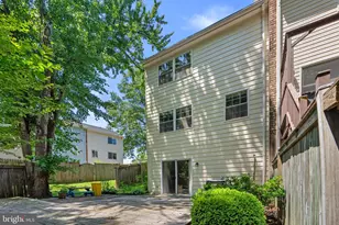 1673 Forest Hill Ct, Crofton, MD 21114 - Photo 35