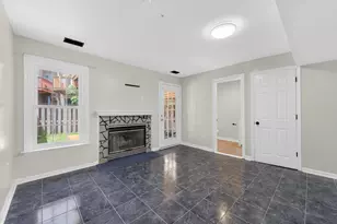 8602 Lark Pl, Laurel, MD 20724 - Photo 9