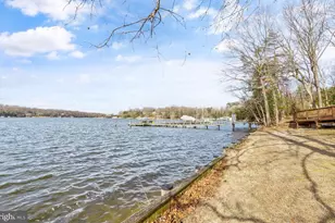 86 Riverside Dr, Severna Park, MD 21146 - Photo 1